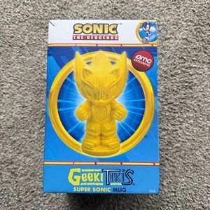 Geeki Tikis Sonic The Hedgehog AMC Exclusive Super Sonic Tiki Mug